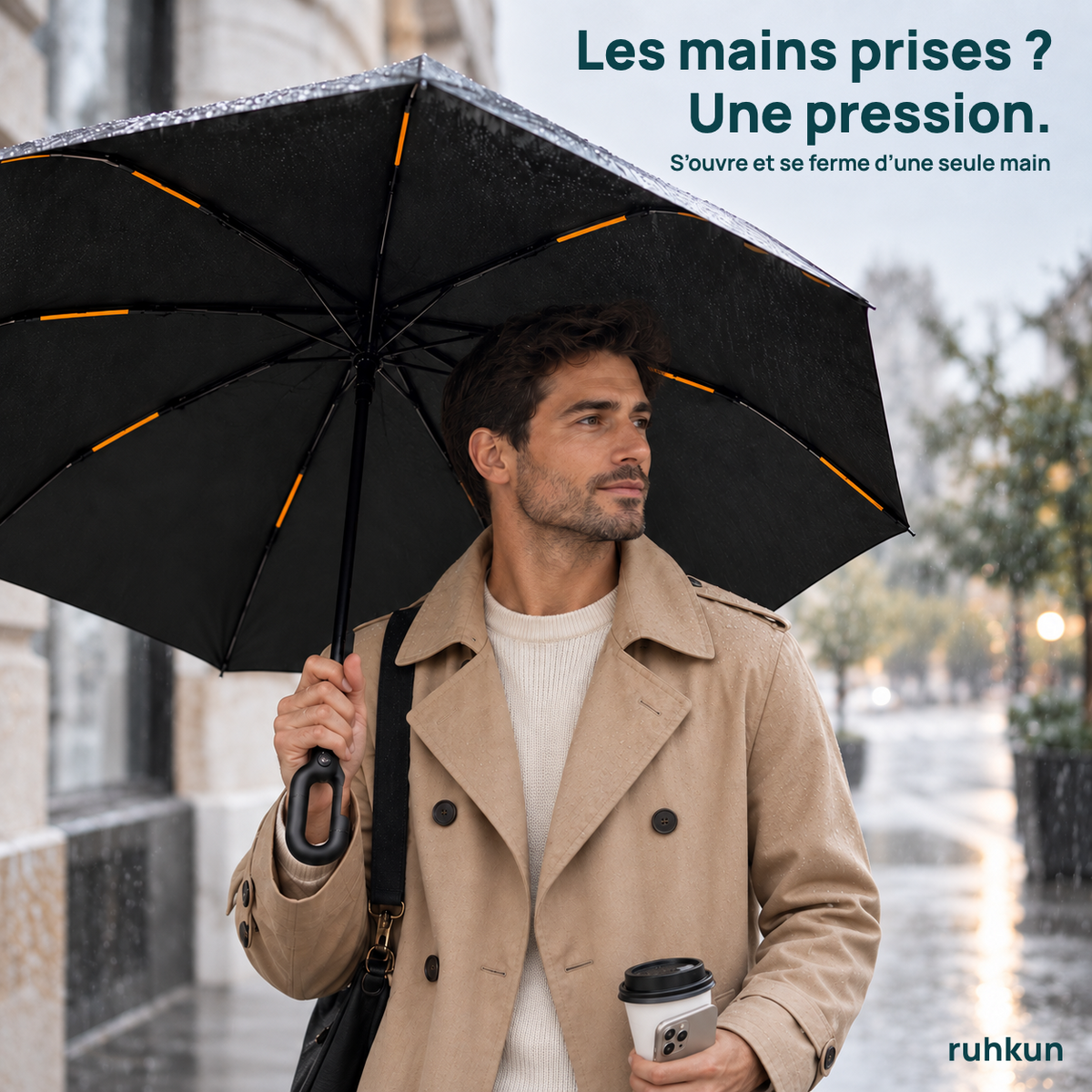 Les mains prises : le StormHook s'ouvre d'une seule main