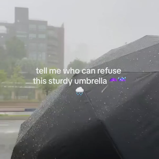 StormHook umbrella opening in the rain